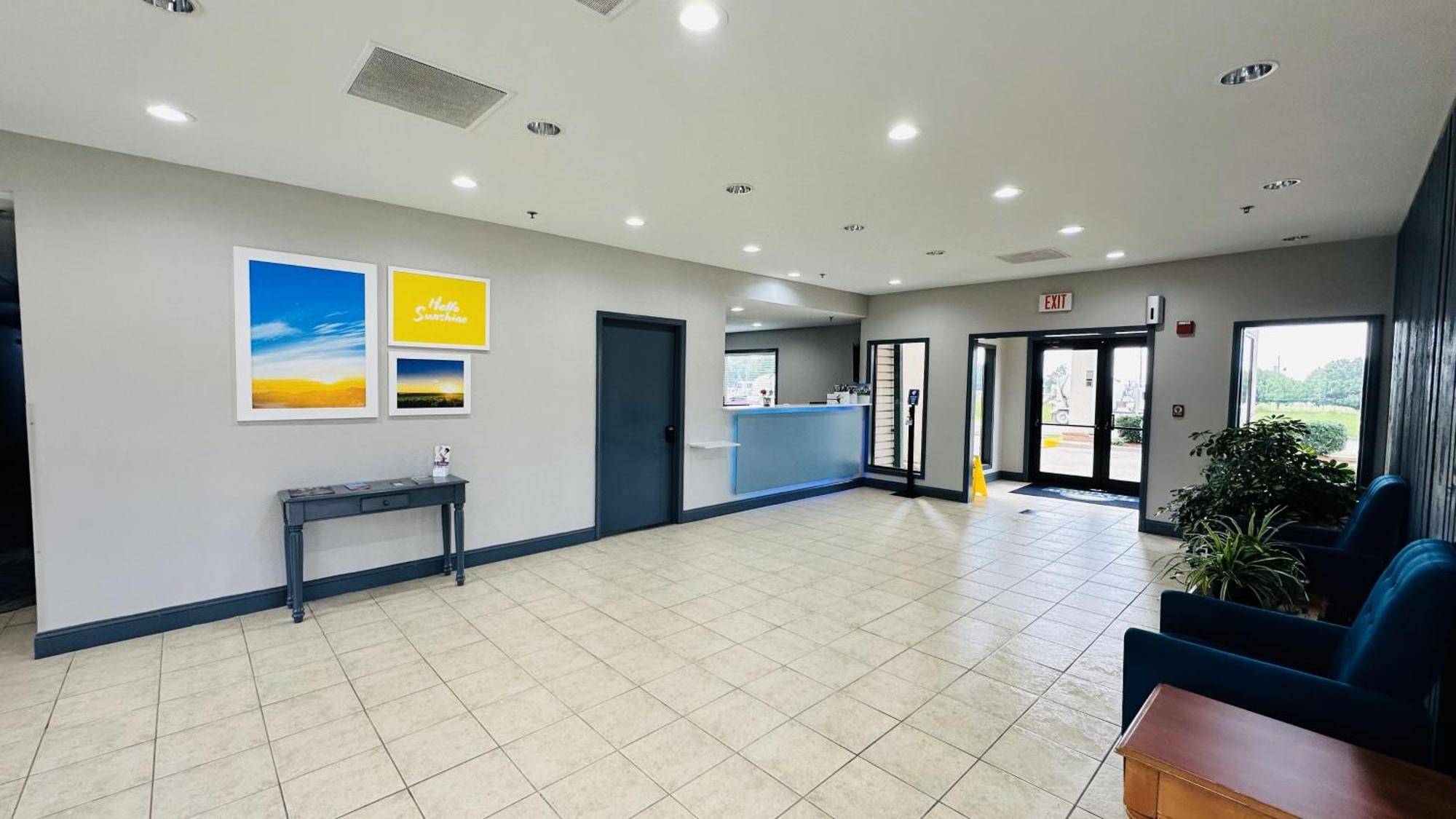 Days Inn & Suites By Wyndham Wynne מראה חיצוני תמונה